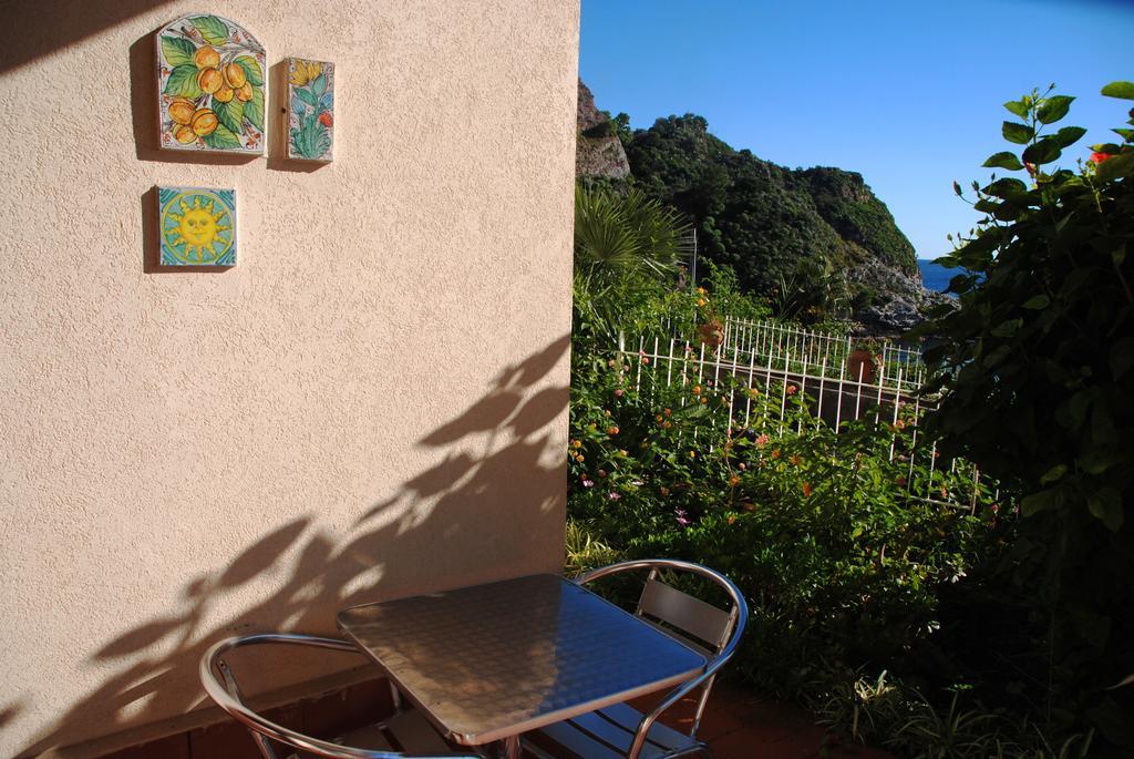 Taormina Isola Bella Apartment - Taormina Holidays 客房 照片
